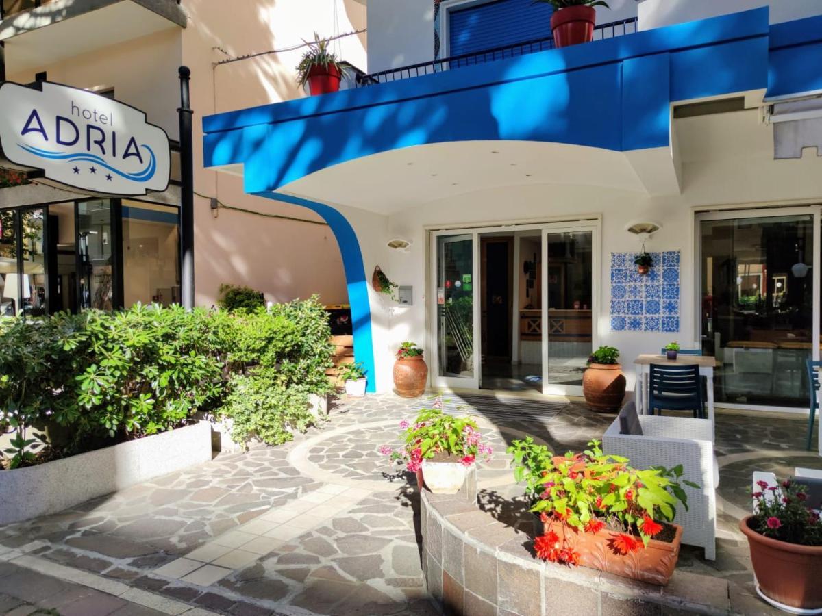 Hotel Adria B&B - Colazione Fino Alle 12 Misano Adriatico Eksteriør billede
